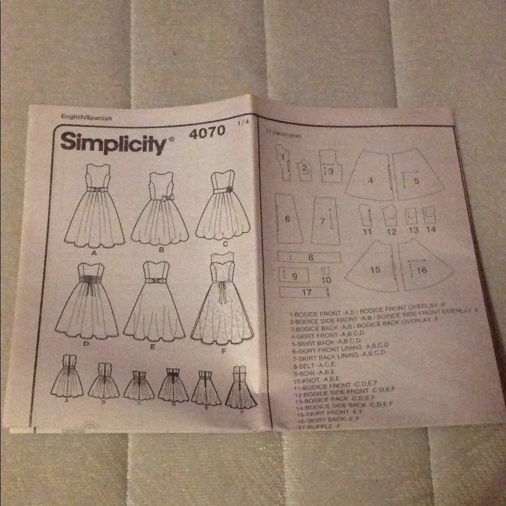 Simplicity Patterns for Dresses - Picture 3 of 4